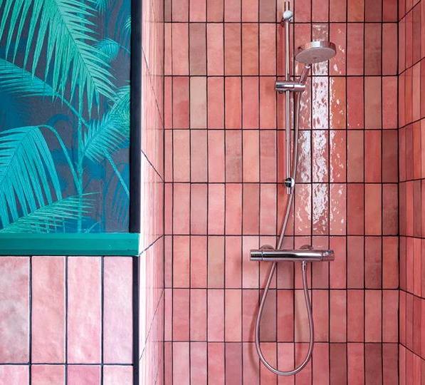 Kupi Artisan Rose Mallow gloss 6,5x20  / Cena v trgovini Vsebo