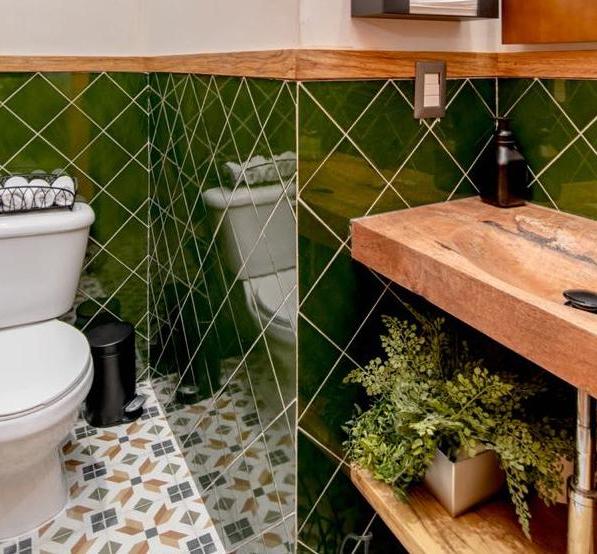 Kupi Evolution Victorian Green gloss 15x15  / Cena v trgovini Vsebo