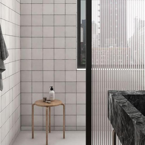 Kupi Magma White 13x13  / Cena v trgovini Vsebo