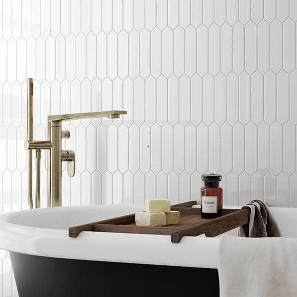 Kupi Arrow Pure White Gloss 5x25 / Cena v trgovini Vsebo