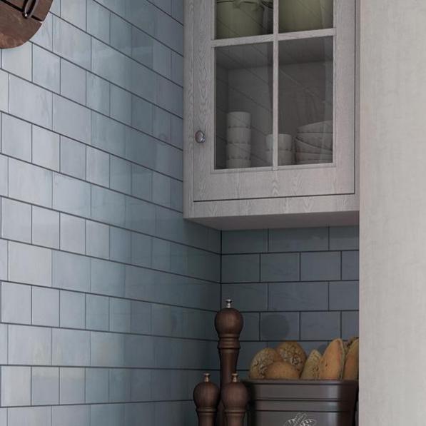 Kupi Village Cloud Gloss 13,2x13,2 / Cena v trgovini Vsebo