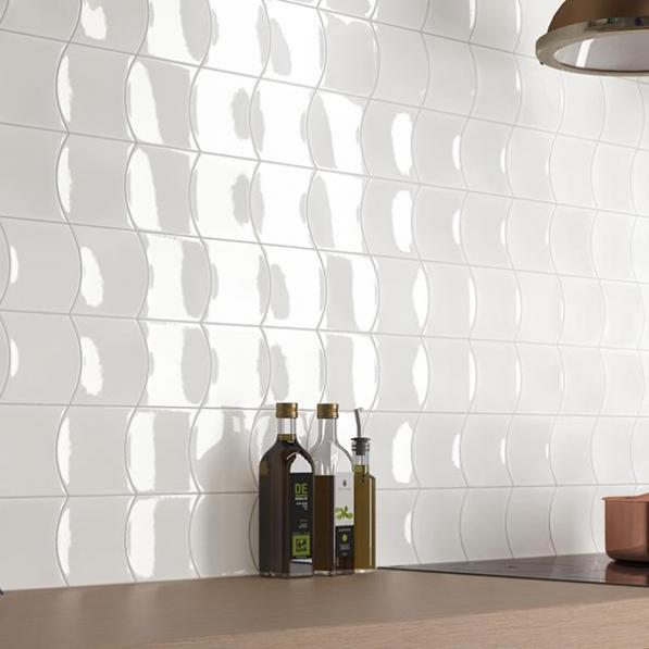 Kupi Wave White Gloss 12x12 / Cena v trgovini Vsebo