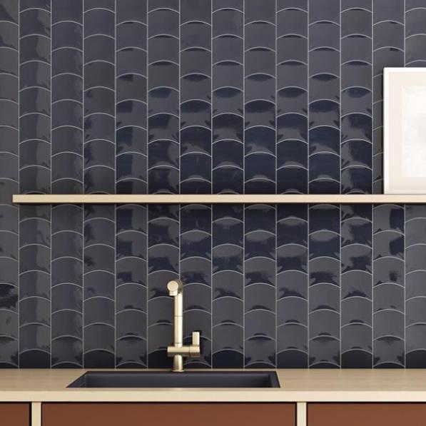 Kupi Wave Blue Reef Gloss 12x12 / Cena v trgovini Vsebo