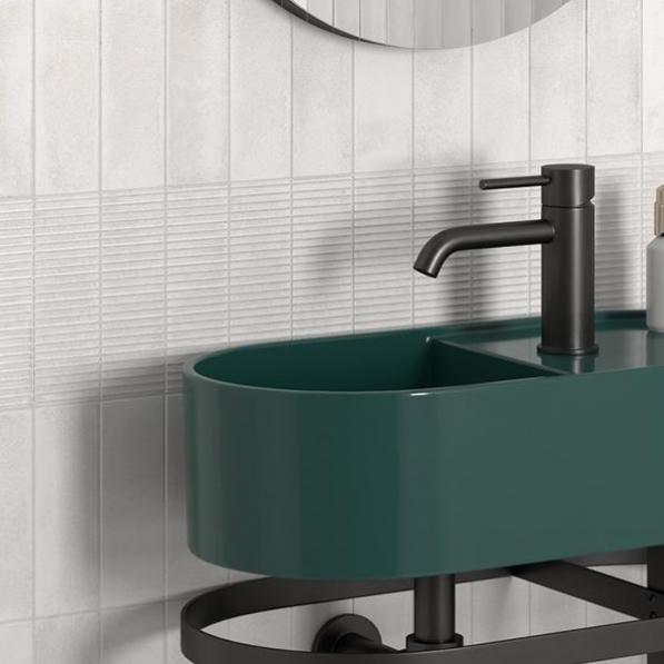 Kupi Raku Line White Mat  6x18 / Cena v trgovini Vsebo